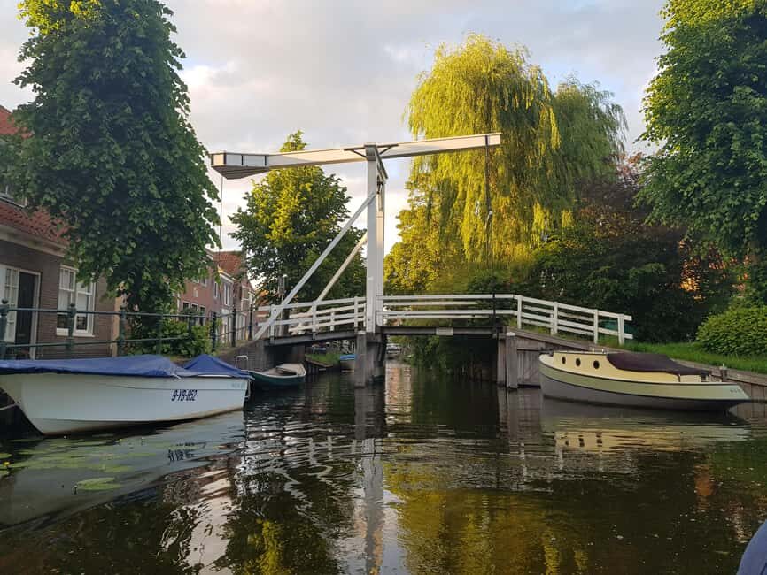 Broek in Waterland: Kayak Rental Close to Amsterdam - Your self-guided paddle: routes, route app, and real flexibility