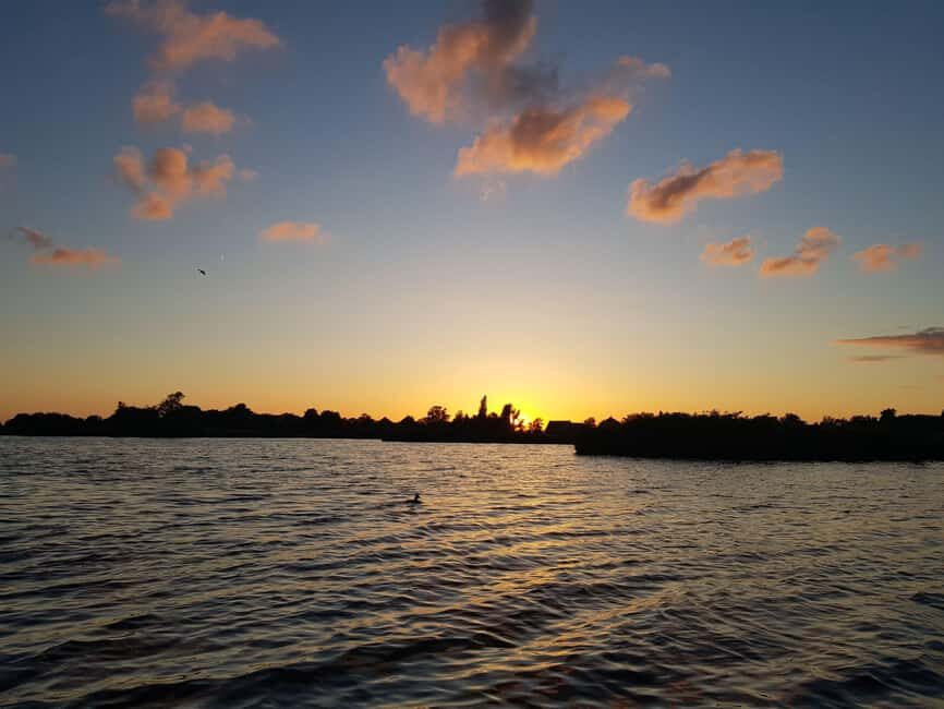 Broek in Waterland: Kayak Rental Close to Amsterdam - What the 210-minute session feels like