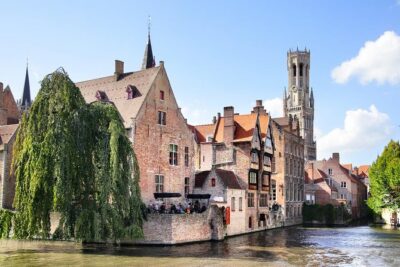 Bruges Day Trip from Amsterdam - Minnewater Lake and the Begijnhof: Quiet corners with big backstories