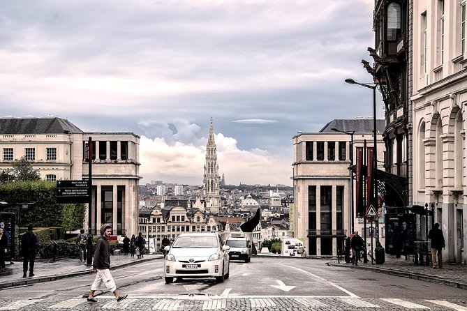 Brussels City Tour: Day Trip from Amsterdam - The host/driver factor: why safe driving matters more than you think