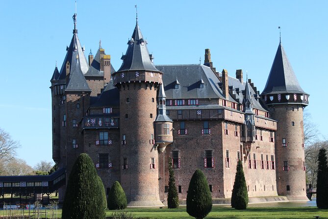 Castle De Haar Small-Group Tour from Amsterdam - Your guided castle visit: what you should expect inside