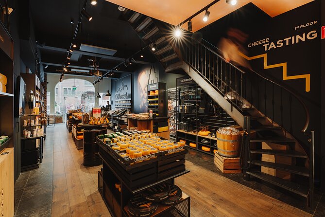 Cheese and Wine tasting in Amsterdam - Group size, English, and comfort: who this works for