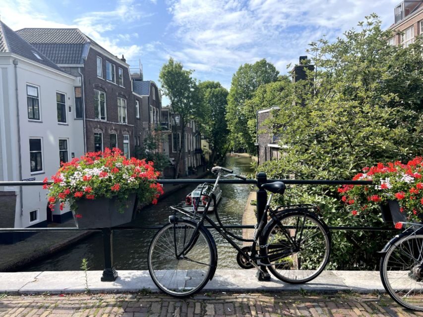 Cultural and Historical Audio Guided Walking Tour of Utrecht - Zeven Steegjes and Canal Streets: The Working-Class Heart