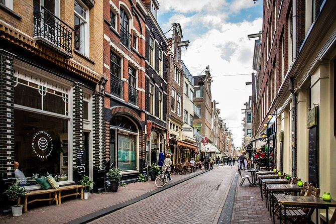 Cursed Houses of Jordaan: Self-Guided Mystery Walk in Amsterdam - A Phone-Led Mystery Walk Through the Jordaan