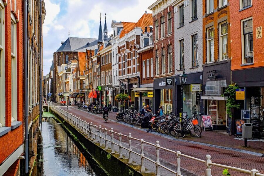 Delft: Guided Walking Tour - Vermeer’s Delft: walking through the painter’s everyday world