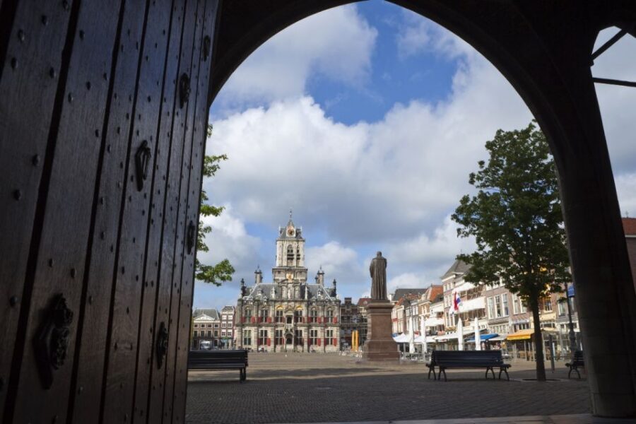 Delft: Guided Walking Tour - Town hall, churches, and the pace that lets details land