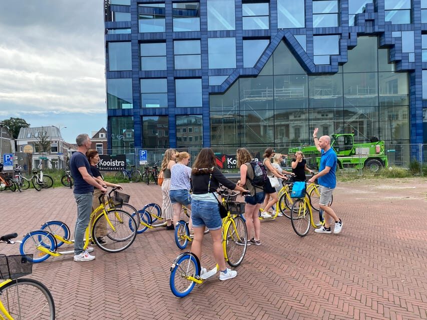 Delft - Step/scootertour in and around the city - Agnetapark: calm streets and the Marken story