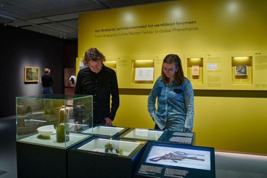 Den Bosch: Het Noordbrabants Museum Entry Ticket - Den Bosch’s historic center + palace rooms you can actually feel