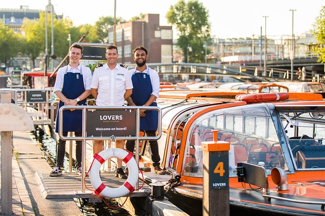 Dinner Canal Cruise Amsterdam: 4-Courses Including Drinks - The cruise route: canal belt icons, bridges, and famous waterfronts