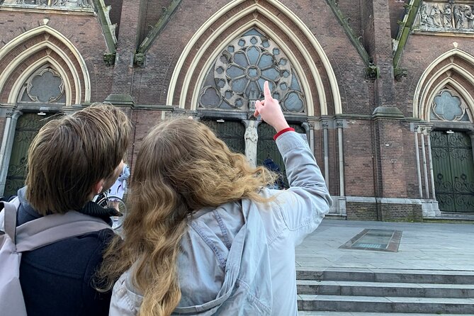 Discover Enschede in this Outside Escape city game tour! - Stop 2: Enschede Synagogue (1928) and architect De Bazel