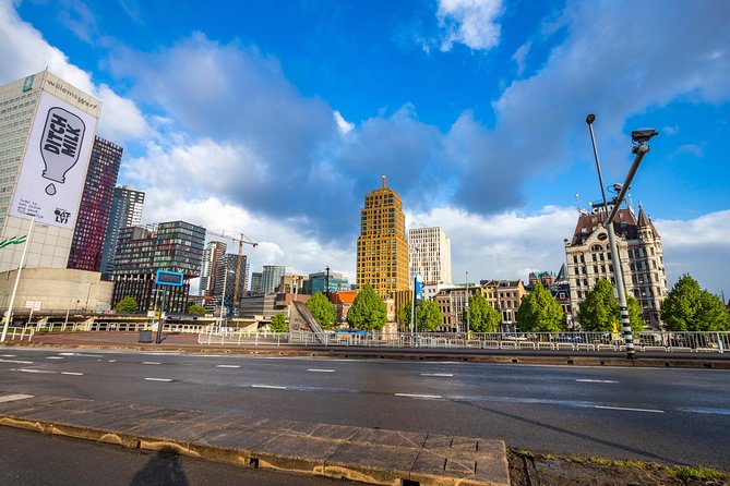 Discover Rotterdam’s most Photogenic Spots with a Local - Group size, pace, and comfort: small-group pros and limits