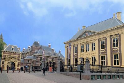 Discover The Hague with a self-guided Outside Escape city tour - Where You Start and What the Walk Feels Like (Plein 2 to Grote Kerk)