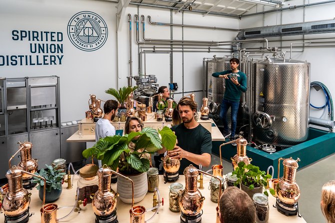 Distilling Class @ Spirited Union Rum Co. (Amsterdam) - Bottling and labeling: your souvenir with actual effort behind it