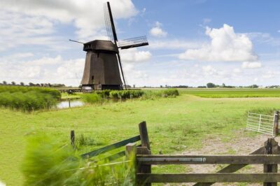 Drive it yourself electric Dutch Countryside GPS audio tour - Roads in South Holland: Traffic, Speeds, and the Real-World Driving Feel