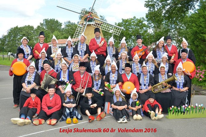 Dutch Experience in Volendam with Traditional Outfits - Cheese farm tour and tastings: what you’ll taste and why it matters