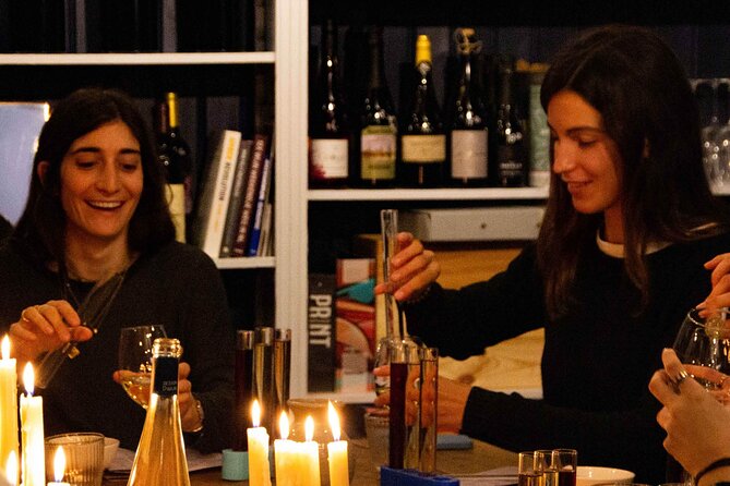 Dutch Winetasting - Amsterdam City Centre - The 90-minute rhythm: forms, water, bread, and five pours
