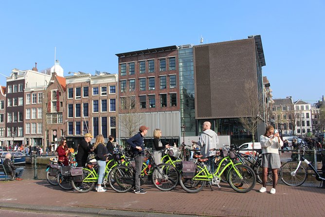 E-Bike Tour, Amsterdam's Highlights and Hidden Gems - Meeting point at Mike’s Bike Tours: the start that sets the tone