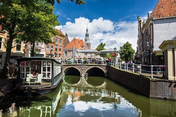 e-Scavenger hunt Alkmaar: Explore the city at your own pace - Price and value: what $37.33 per group really buys