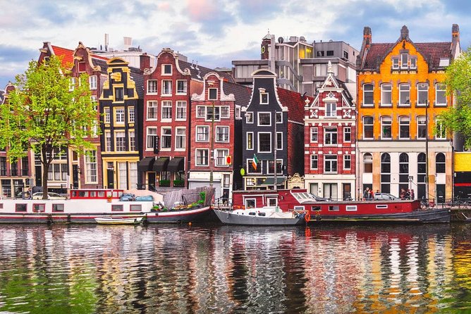 e-Scavenger hunt Amsterdam: Explore the city at your own pace - Why this e-Scavenger hunt feels different from a normal Amsterdam outing