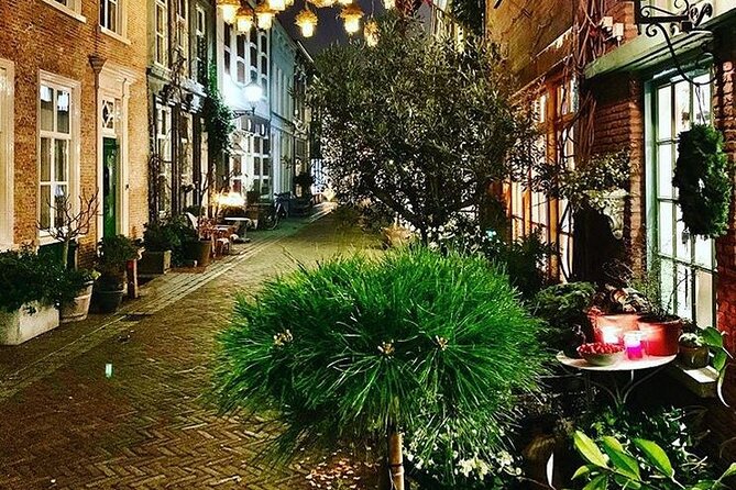 e-Scavenger hunt Bergen op Zoom: Explore the city - De Maagd theatre: culture stop in the heart of town