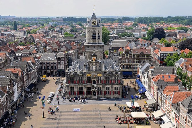 e-Scavenger hunt Delft: Explore the city at your own pace - The Experience Style: Team Play, Photo Breaks, and Low Stress