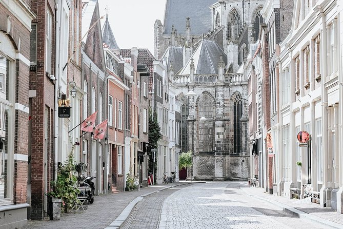 e-Scavenger hunt Dordrecht: Explore the city at your own pace - Family-Friendly Challenges That Don’t Feel Like Homework