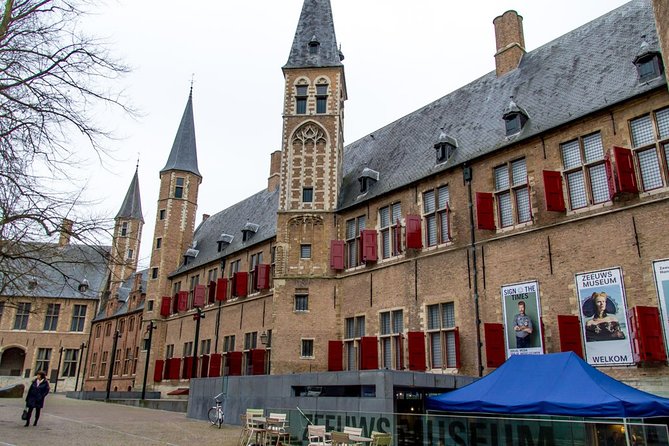 e-Scavenger hunt Middelburg: Explore the city at your own pace - Stop 4: Rijksmonument Kuiperspoort Middelburg (a real named landmark)