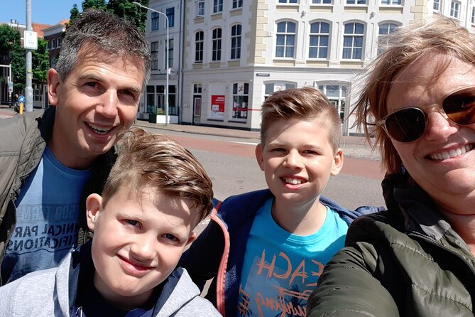 e-Scavenger hunt Sneek: Explore the city at your own pace - Start at Johan Willem Frisostraat 2: simple, but double-check the exact spot