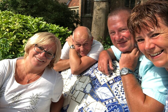 e-Scavenger hunt Volendam: Explore the city at your own pace - Volendam at your pace: the e-Scavenger hunt format