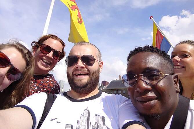 e-Scavenger hunt Volendam: Explore the city at your own pace - Stop 2: the permanent costume and interior museum