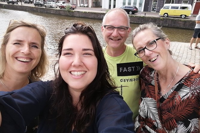 e-Scavenger hunt Zutphen: Explore the city at your own pace - Walburgiskerk Zutphen to Librije: Landmark Walking With Purpose