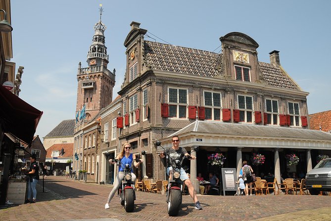 E-scooter rental Volendam - Countryside of Amsterdam - The dikes and the Gouwzee: the real Netherlands feeling