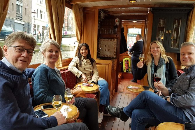 Eating Amsterdam: Food Tour & Canals Cruise - Stop 5: Pat’s Poffertjes for Mini Pancake Comfort