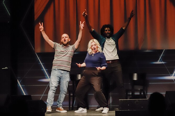 English Comedy Show Amsterdam: Boom Chicago - Stop 1: Boom Chicago (your main event)