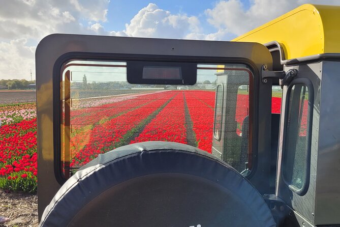 Enjoy the Tulips in a Landrover with a local guide - Keukenhof Castle from the outside, plus the Lisse village vibe