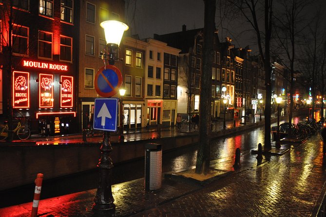 Exclusive small-group Amsterdam Red Light District tour - Price and value: is $63.67 worth a 2-hour walk?