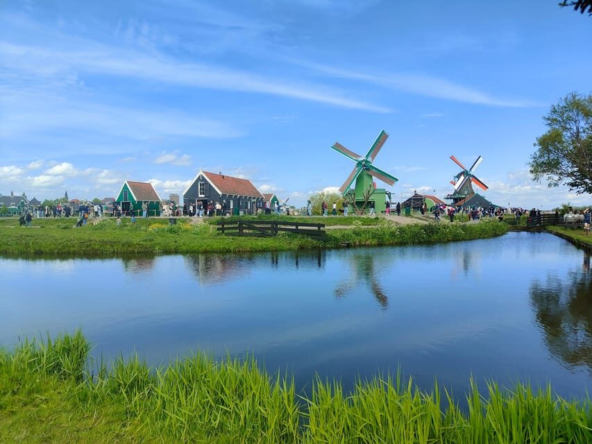 Excursion from Amsterdam to the windmills of Zaanse Schans - Starting at Amsterdam Centraal: Easy, but Arrive Early