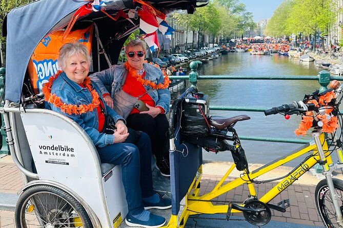 Explore Amsterdam in 75 Minutes – Pedicab Rickshaw City tour - Starting at Muntplein and rolling through the city’s strongest “anchor points”
