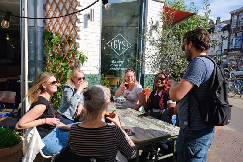 Food Tour by Bike: enjoy 6 bites and cycle trough Utrecht - Guide stories that make the ride feel meaningful