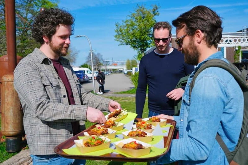 Food Tour by Bike: enjoy 6 bites and cycle trough Utrecht - Drinks at two stops: how to pace your afternoon