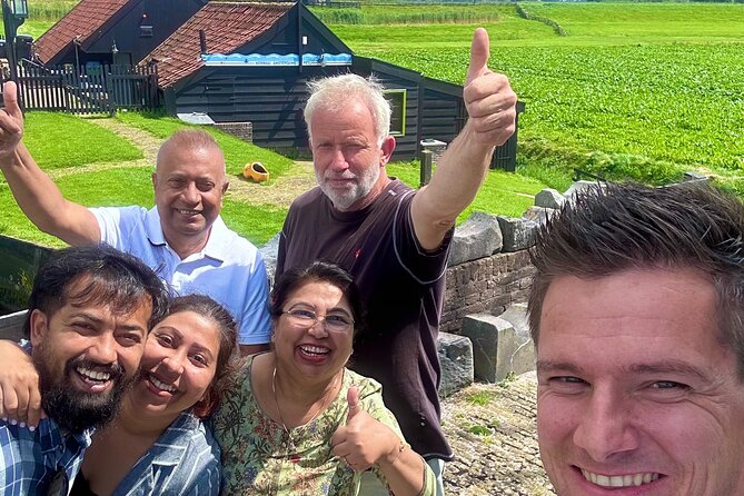 From Amsterdam: Giethoorn Day Trip with Canal & Village Tour - On the Road: Historical Windmills Break Up the Travel Time