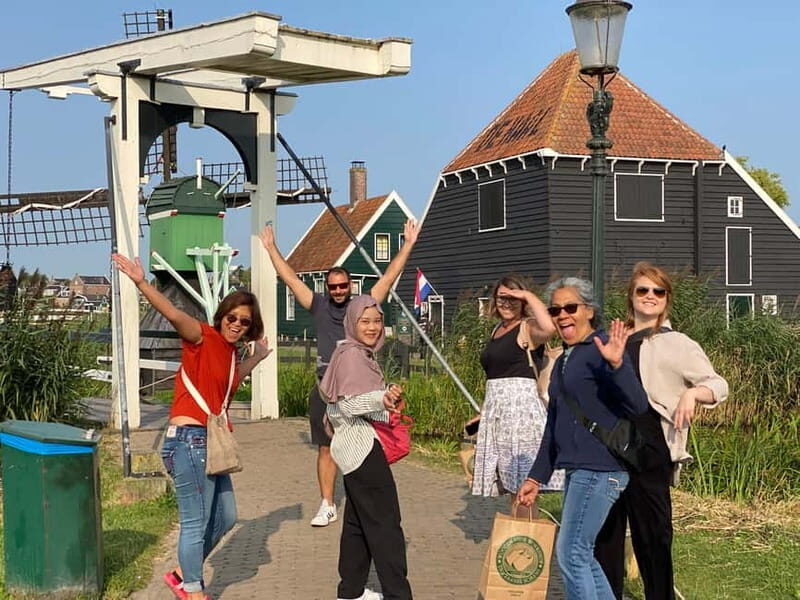 From Amsterdam: Keukenhof Tulips, Windmills & Volendam - A small-group road trip from Amsterdam to Holland’s icons