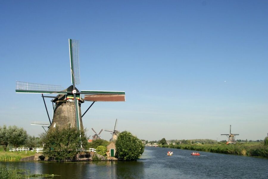 From Amsterdam: Private Day Trip to the Dutch Castles - Door-to-door pickup and private transport: how the day is managed