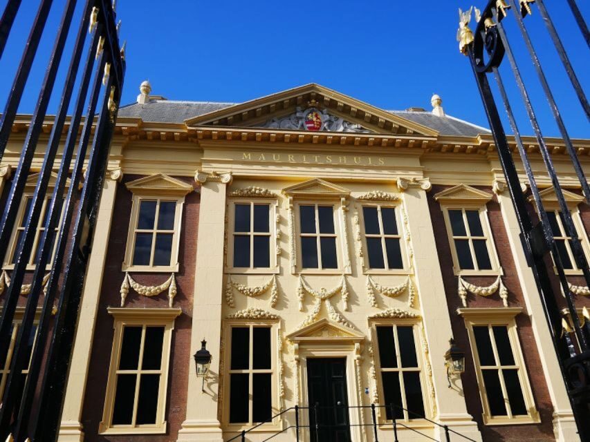 From Amsterdam: The Hague and Delft Sightseeing Tour - Dutch government districts: what you actually notice on the drive