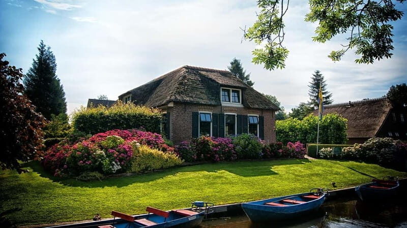 From Amsterdam: Zaanse Schans and Giethoorn Countryside Trip - The smart combo: Zaanse Schans plus Giethoorn