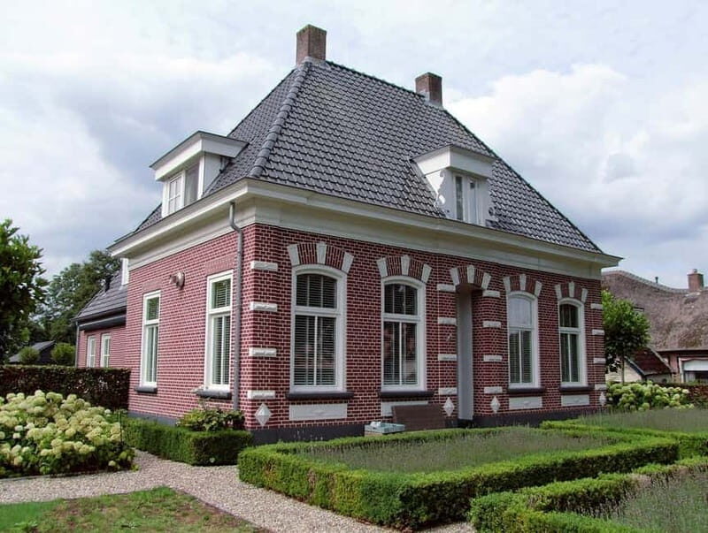 From Amsterdam: Zaanse Schans and Giethoorn Countryside Trip - Zaanse Schans: mills, crafts, and that clog-factory moment