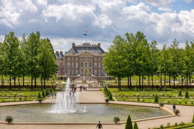 Full-Day Private Historic Royal Tour around Palaces and Castles - Palace Het Loo: the star stop for palace rooms, gardens, and royal transport