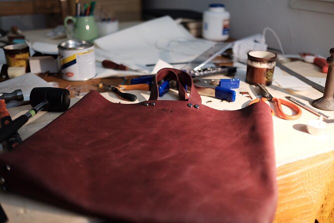 Genuine Leather Tote Bag Workshop in Leiden - The Workshop Flow: What You Do During Those Hours