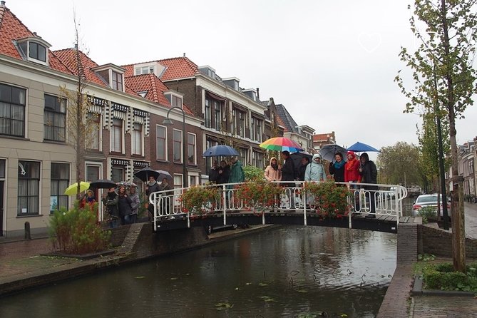 Get the best out of Delft by creating memories during our private walking tour! - Stadhuis Delft (neo-Renaissance) and Het Steen’s prison-story edge