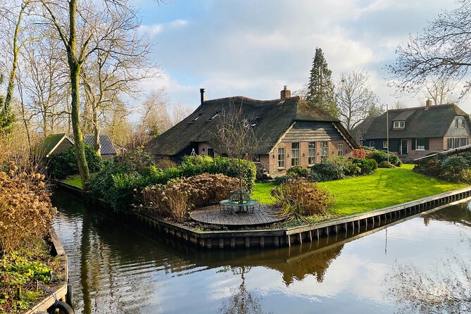 Giethoorn and Zaanse Schans Day Tour Small Group Incl. Boat Ride - Giethoorn: car-free canals, a boat cruise, and real free time